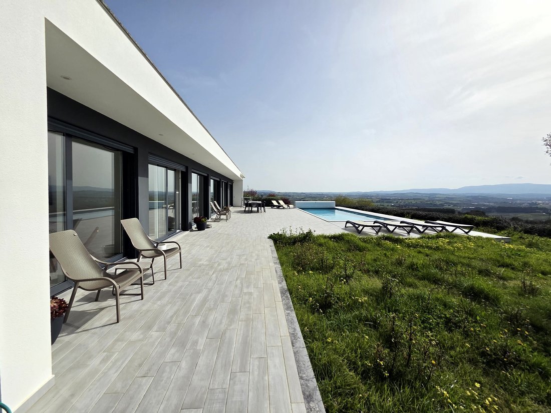 Villa in Ferrel, Leiria District, Portugal 1 - 17335579
