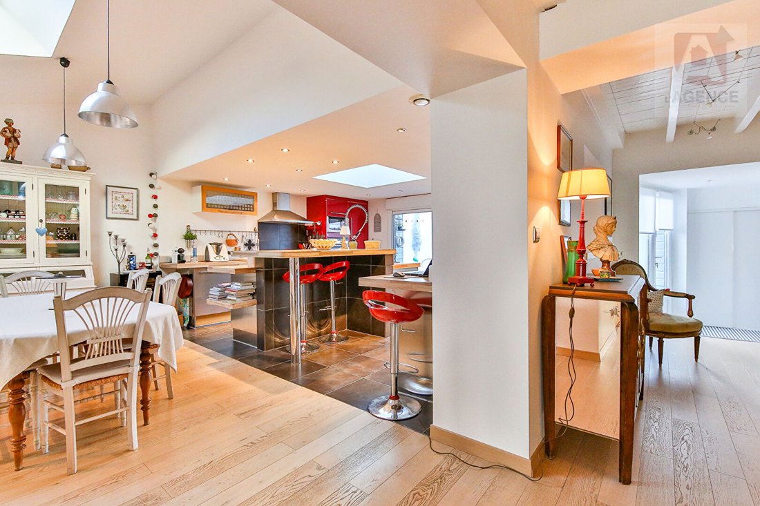 Villa in Saint Gilles-Centre Ville, Saint-Gilles-Croix-de-Vie, France 3 - 17335313