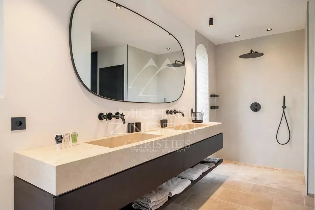Villa in Antibes, Provence-Alpes-Côte d'Azur, France 5 - 17332375