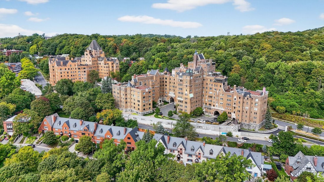 Condo in Montréal, Quebec, Canada 1 - 17334766