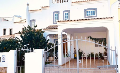 Villa in Praia dos Pescadores, Olhos de Agua, Portugal 1