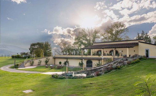 Villa in Vicchio, Tuscany, Italy 1