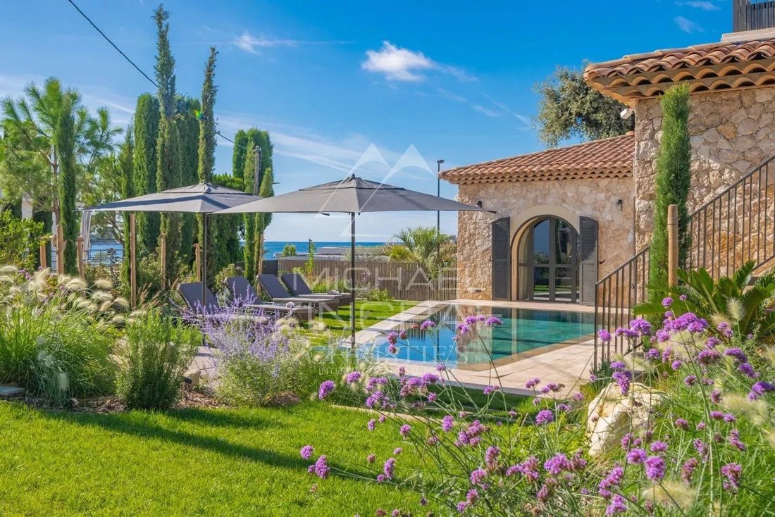 Villa in Antibes, Provence-Alpes-Côte d'Azur, France 3 - 17332375