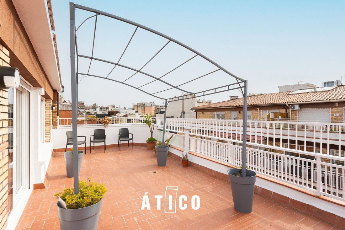 Penthouse in Gracia, Barcelona, Spain 3 - 17335129