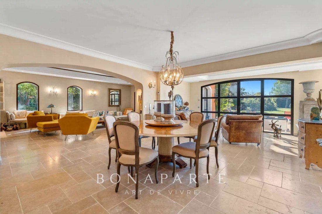 House in Mougins, Provence-Alpes-Côte d'Azur, France 4 - 17302750