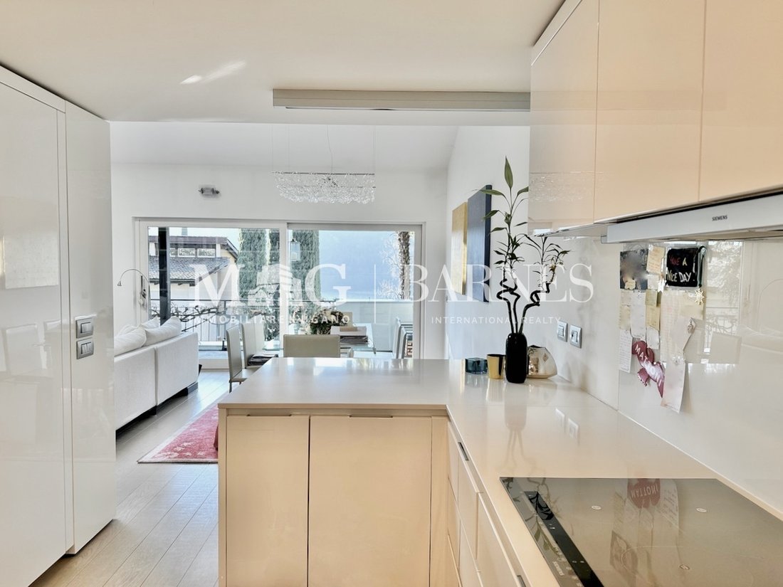 Apartment in Morcote, Ticino, Switzerland 5 - 17336475