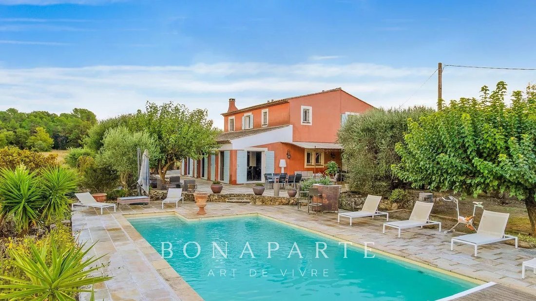 House in Bagnols-en-Forêt, Provence-Alpes-Côte d'Azur, France 1 - 17302755