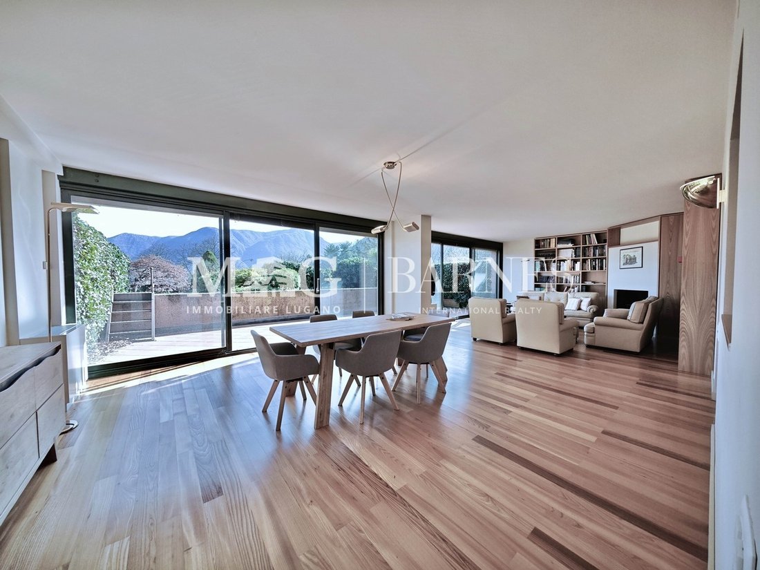 Collina D'oro, Lugano: 3.5 Room Apartment With Terraces And Garden