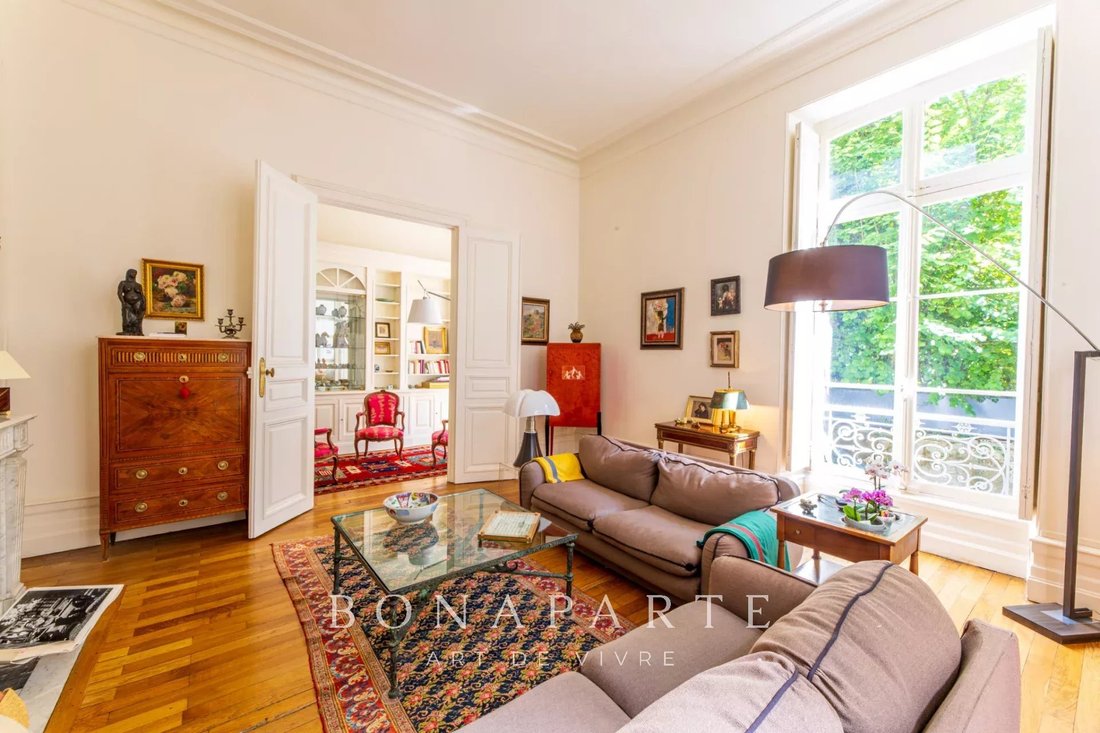 House in Pau, Nouvelle-Aquitaine, France 2 - 17311453