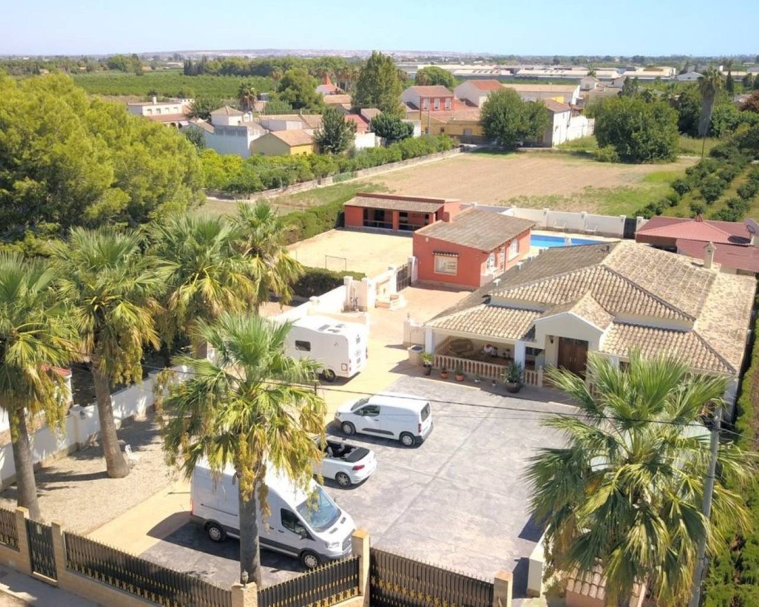 Villa in Almoradi, Valencian Community, Spain 2 - 17332400