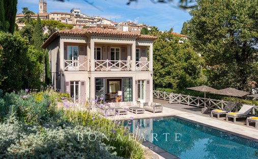 Estate in Mougins, Provence-Alpes-Côte d'Azur, France 1