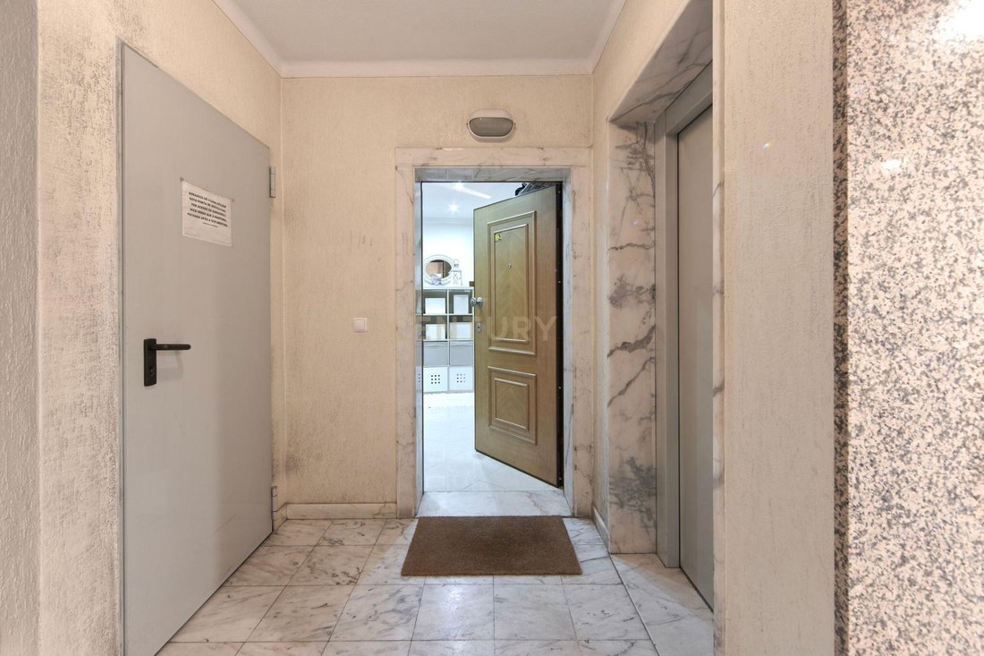 Apartment in Povoa de Santa Iria e Forte da Casa, Lisbon, Portugal 2 - 17335692