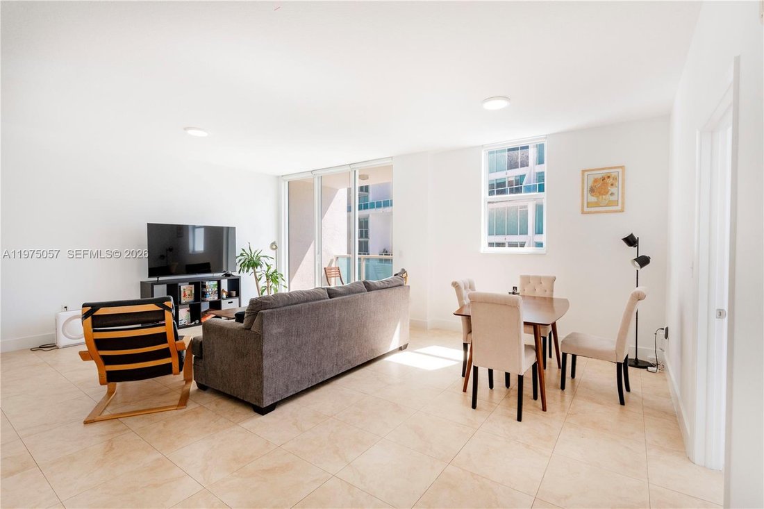 Condo in Miami, Florida, United States 4 - 17335437