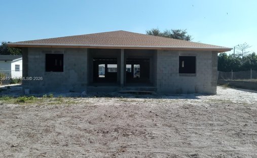 Apartment in Opa-locka, Florida, United States 1