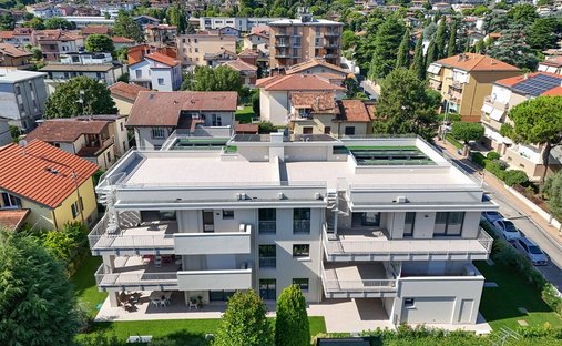 Apartment in Desenzano Centro, Desenzano del Garda, Lombardy 1
