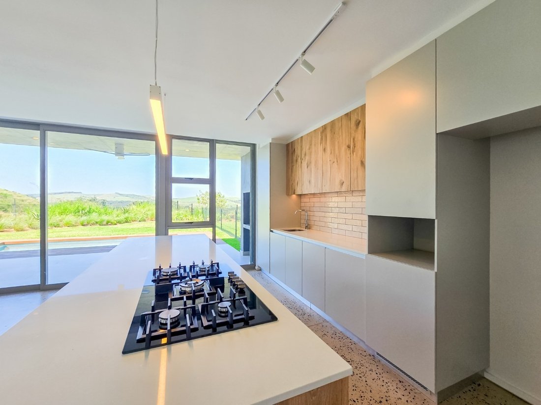 Townhouse in Port Zimbali, KwaZulu-Natal, South Africa 3 - 17335831