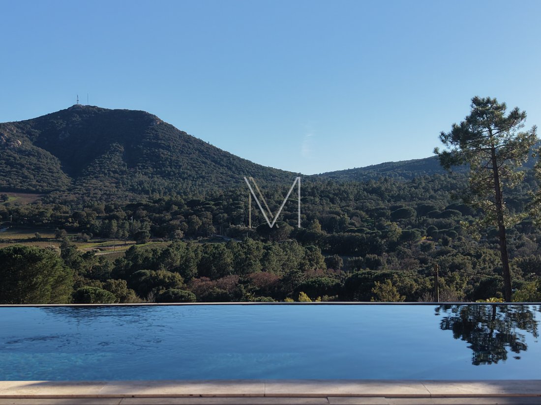 Villa in Le Plan-de-la-Tour, Provence-Alpes-Côte d'Azur, France 4 - 17334106