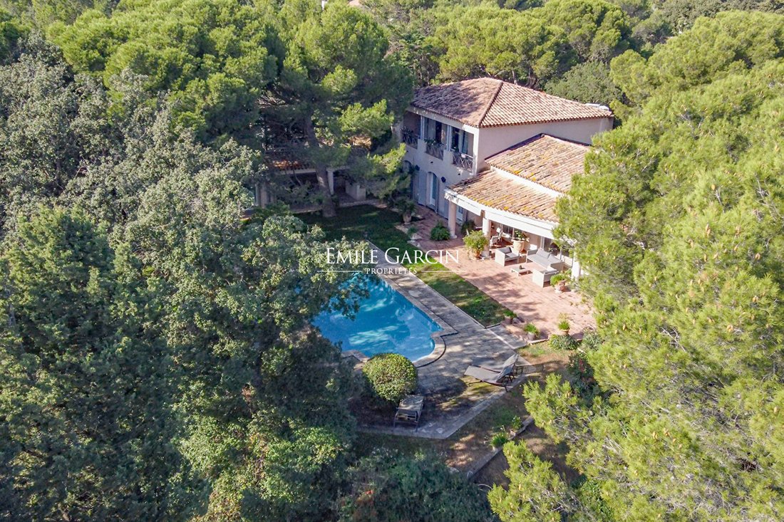 Villa in Montagne des Chèvres, Villeneuve-lès-Avignon, France 1 - 17335204