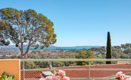Apartment in Hyeres, Provence-Alpes-Côte d'Azur, France 1