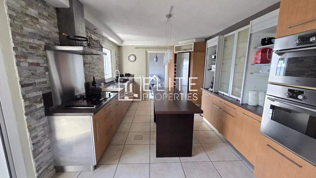 House in Tanneron, Provence-Alpes-Côte d'Azur, France 5 - 17332387