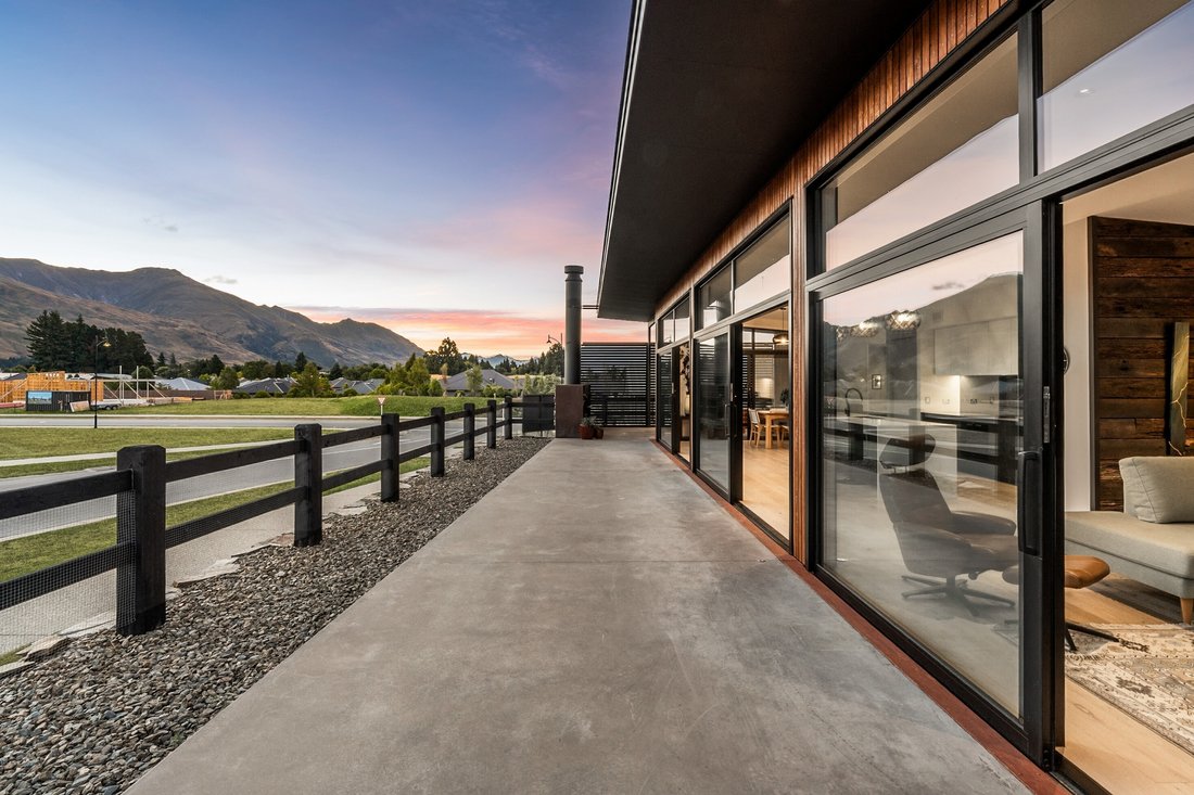 House in Wanaka, Otago, New Zealand 4 - 17335268