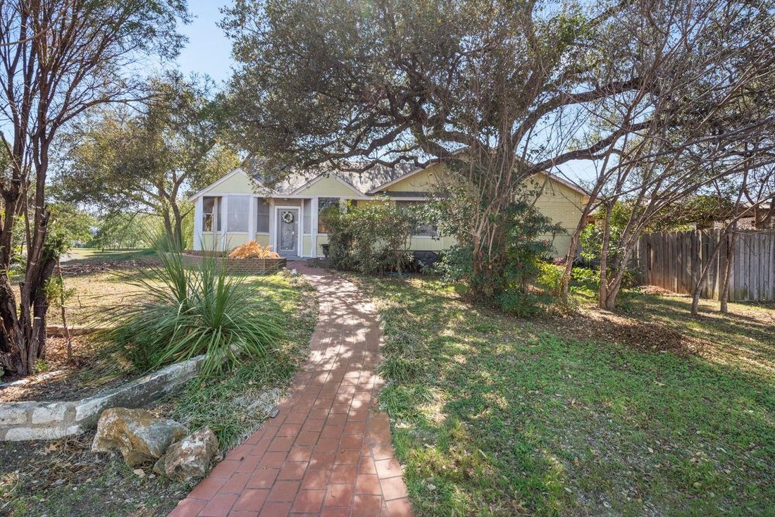 House in Austin, Texas, United States 4 - 17336565