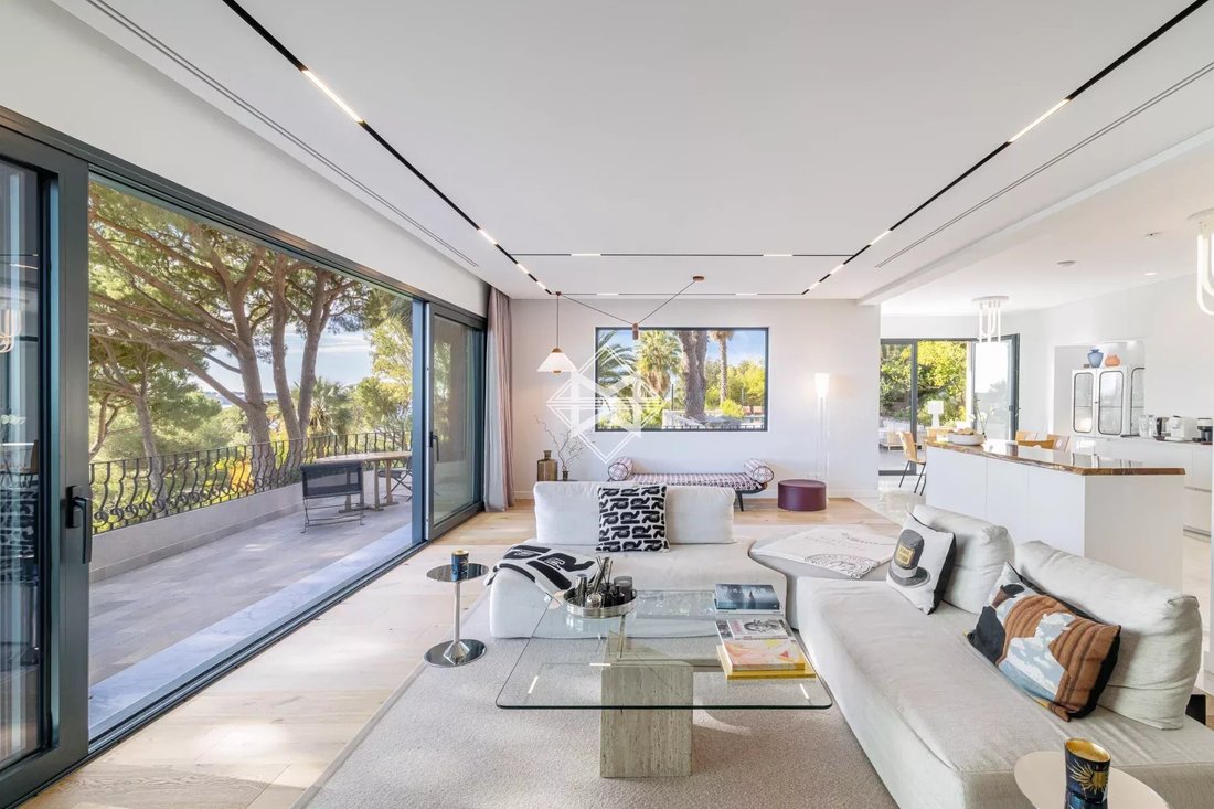Villa in La Californie, Cannes, France 5 - 17334179