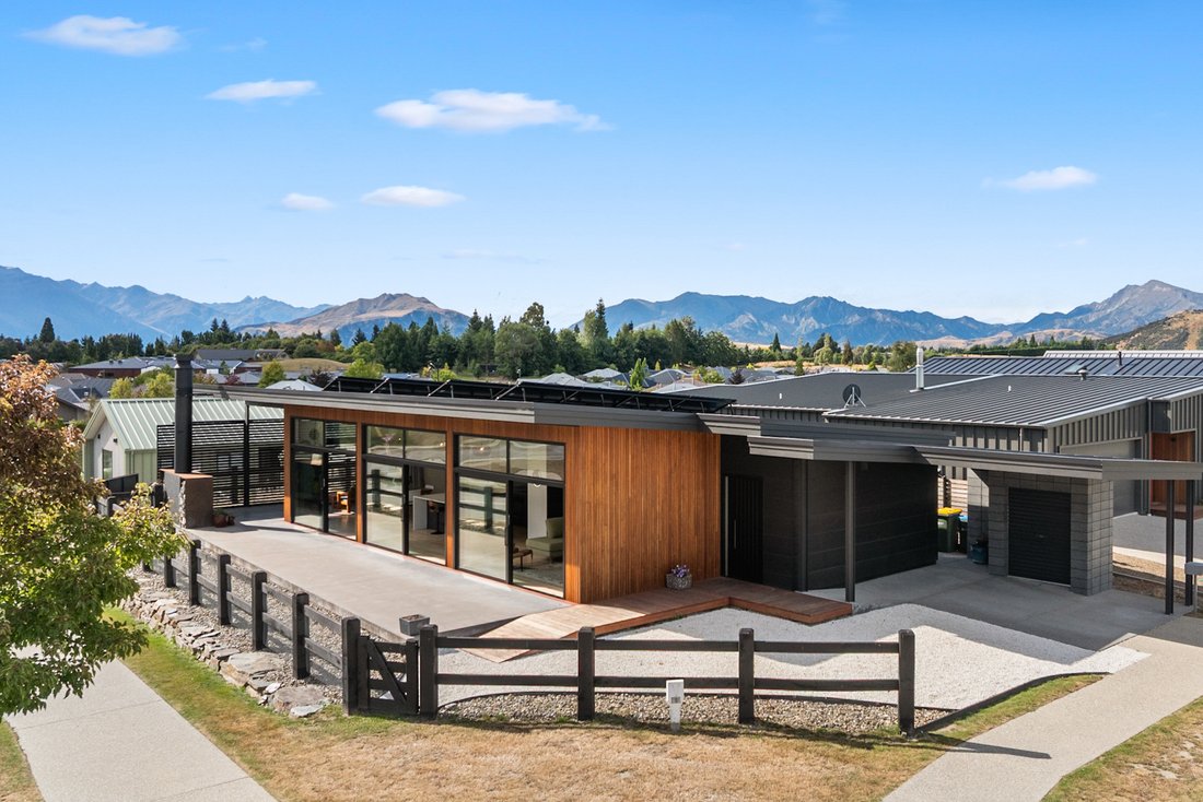 House in Wanaka, Otago, New Zealand 1 - 17335268