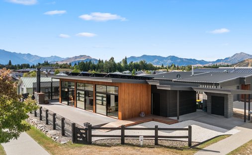 House in Wanaka, Otago, New Zealand 1
