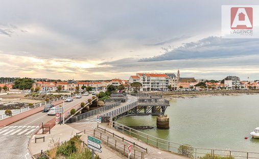 Apartment in Saint Gilles-Centre Ville, Saint-Gilles-Croix-de-Vie, France 1