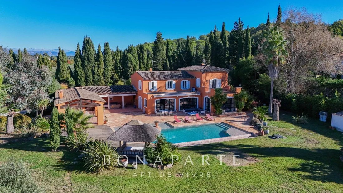 House in Mougins, Provence-Alpes-Côte d'Azur, France 1 - 17302750