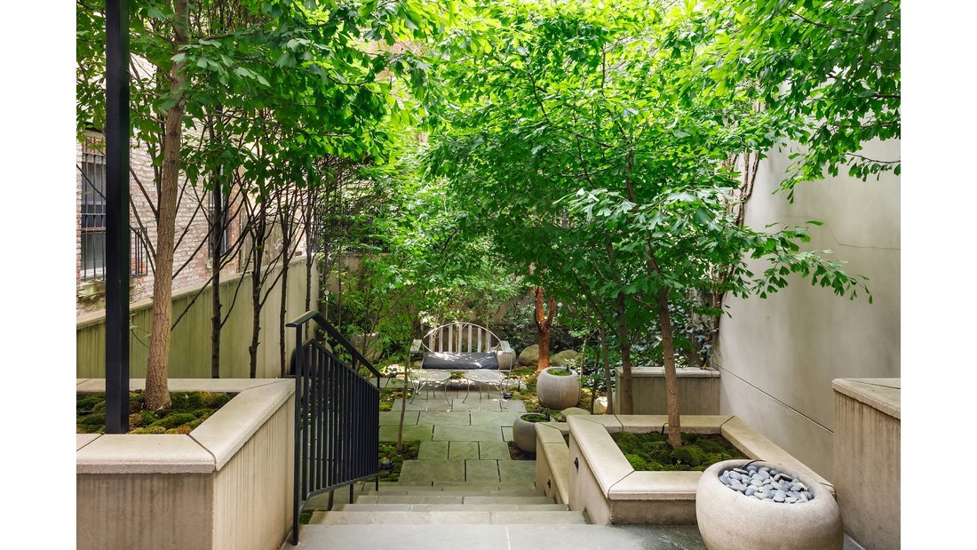 House in New York, New York, United States 5 - 17335490