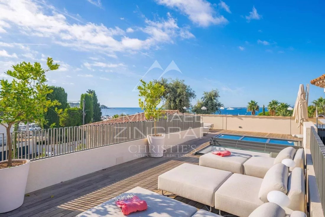 Villa in Antibes, Provence-Alpes-Côte d'Azur, France 4 - 17332375