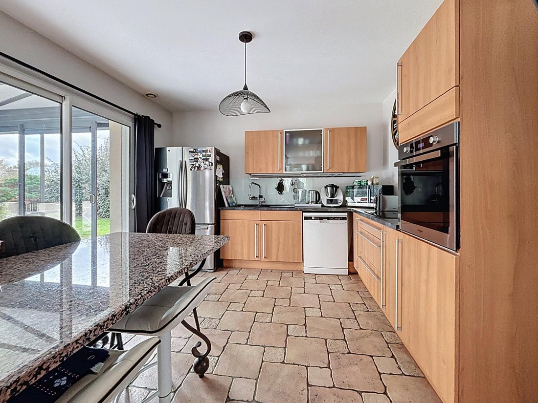 House in Saint-Cyr-sur-Loire, Centre-Val de Loire, France 1 - 16697996