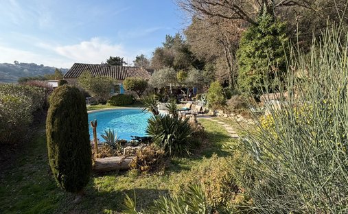 Maison à Ménerbes, Provence-Alpes-Côte d'Azur, France 1