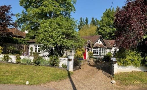 House in Waltham St Lawrence, England 1