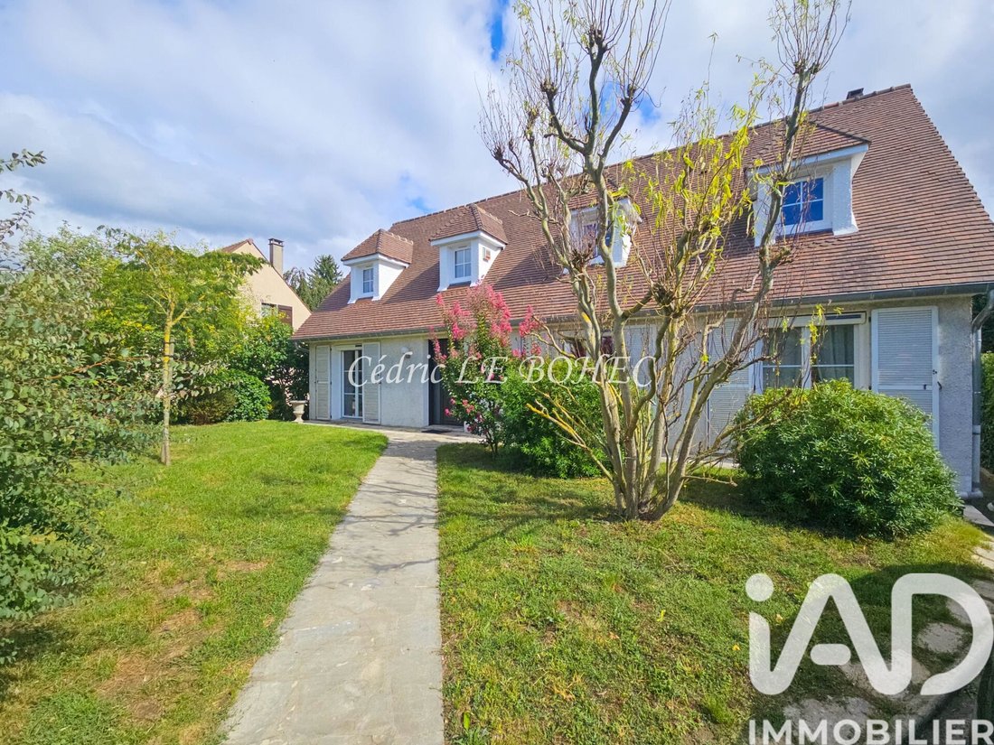 House in Taverny, Ile-de-France, France 2 - 17332968