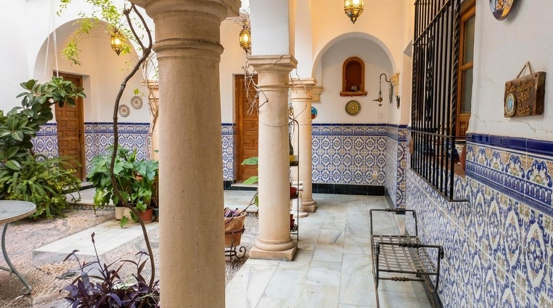 House in Distrito Centro, Cordoba, Spain 4 - 15224019