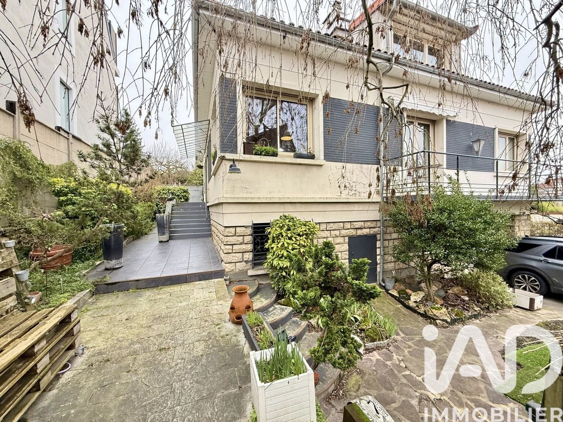 House in Fontenay-sous-Bois, Ile-de-France, France 1 - 17335170