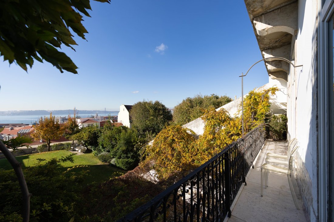 Apartment in Santa Maria Maior, Lisbon, Portugal 2 - 17335525