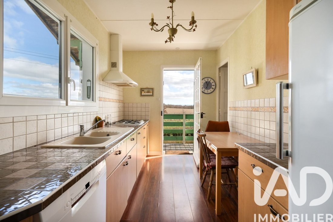 House in Saint-Andre-de-Corcy, Auvergne-Rhône-Alpes, France 2 - 17333483
