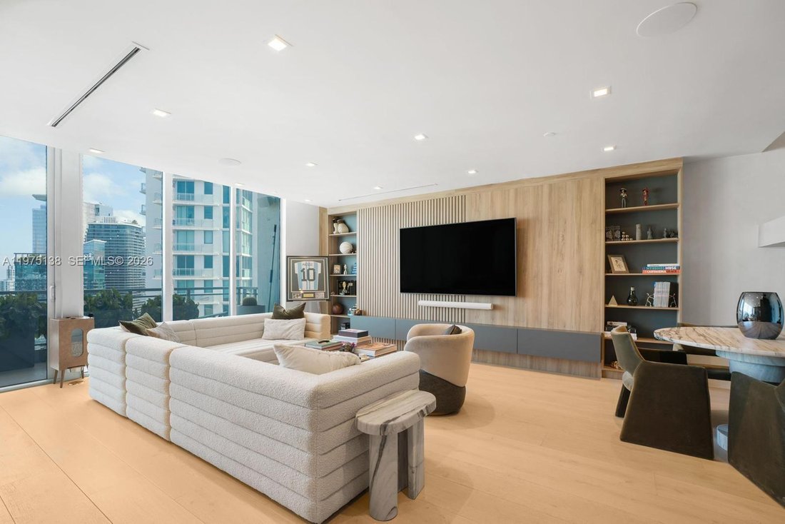 Condominium In Miami In Miami, Florida, United States For Sale (17336533)