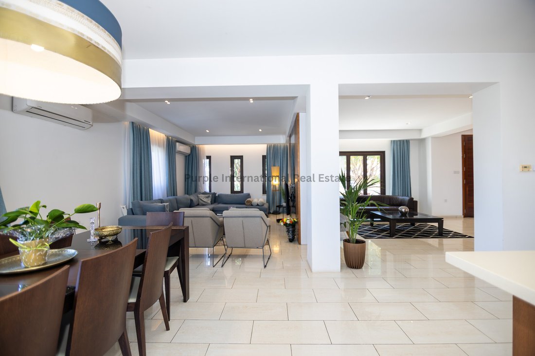 Villa in Deryneia, Famagusta, Cyprus 2 - 14822682