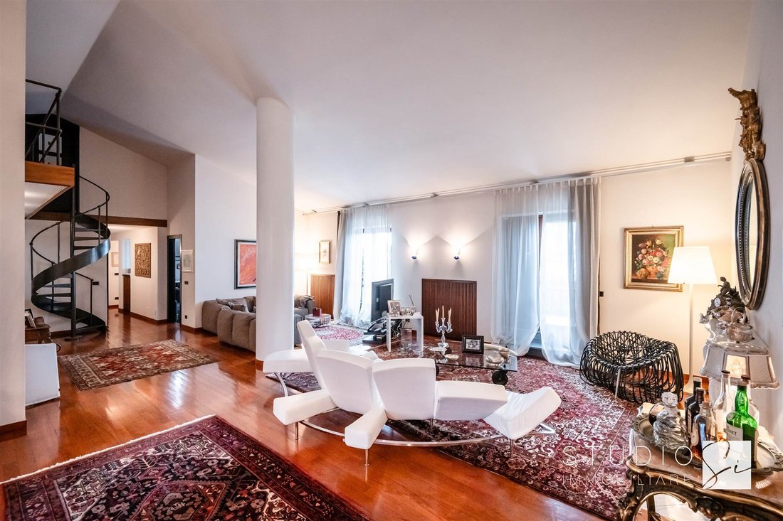 Apartment in Lungomare, Viareggio, Tuscany 1 - 17335159