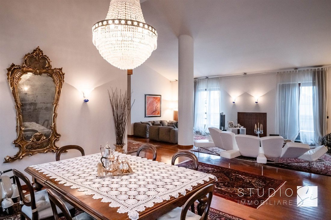 Apartment in Lungomare, Viareggio, Tuscany 4 - 17335159