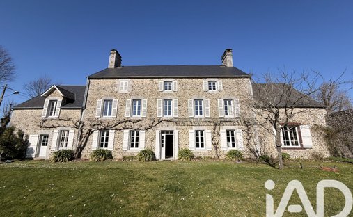 House in Gouville-sur-Mer, Normandy, France 1