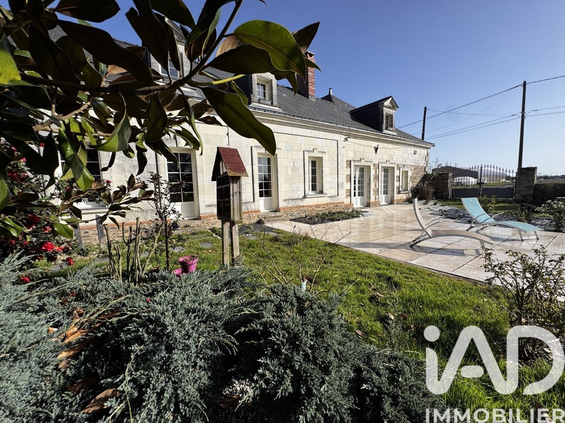 House in Saint-Mathurin-sur-Loire, Loire-Authion, France 1 - 17333011