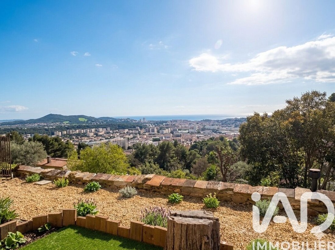 Appartement à Toulon, Provence-Alpes-Côte d'Azur, France 2 - 17333678