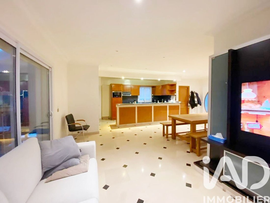 House in Vitry-sur-Seine, Île-de-France, France 5 - 17332960