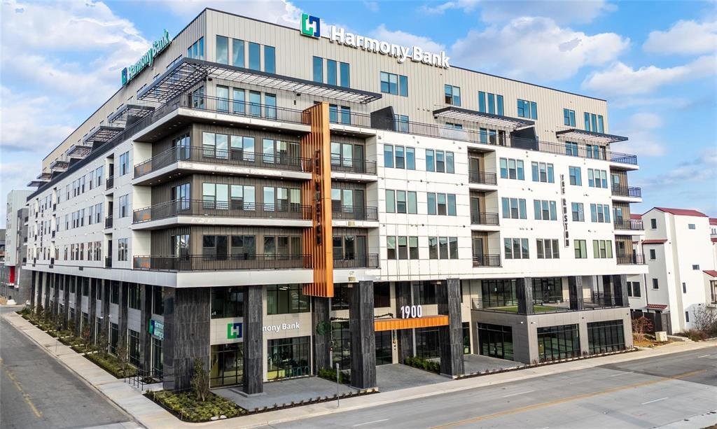 Condo in Dallas, Texas, United States 5 - 17334325